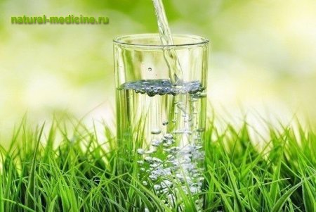 выпивайте стакан горячей воды